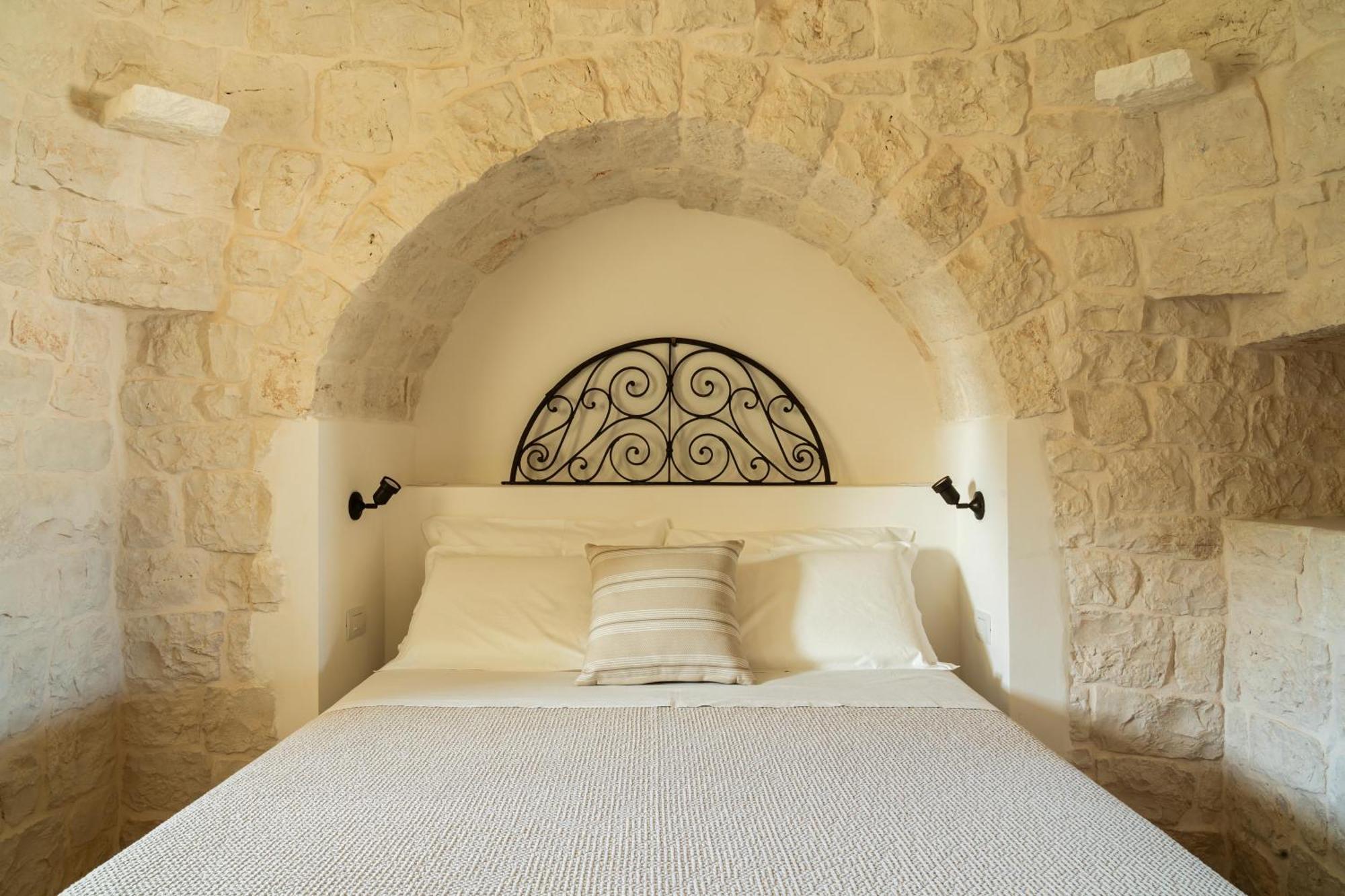 Trullo Jale - Boutique Apartments Ostuni Habitación foto